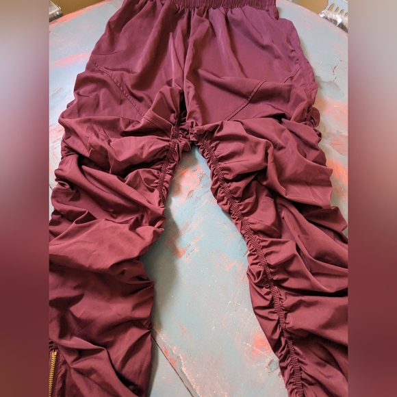 💙 ZENANA 💙 Burgundy Harem Joggers - Picture 8 of 8